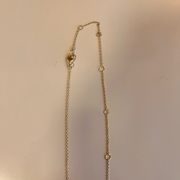 14KT YG OENDANT WITH WHITE STONES SET IN BEZELS - Picture 2 of 5